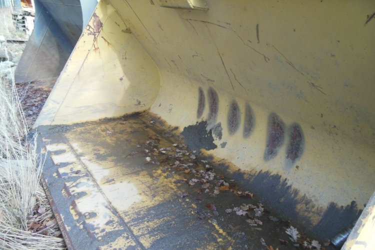 VOLVO 120L - Lžíce 3,8m3