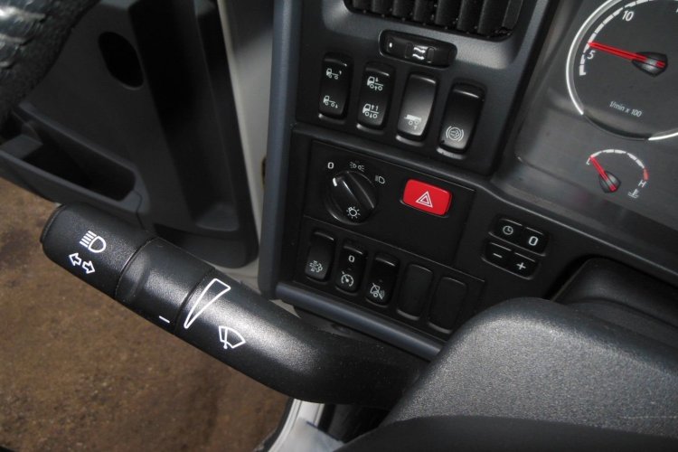 SCANIA 16 R 580, V8, 8X4, 164.000 KG, TO