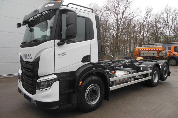 IVECO X-WAY,280X46,TNH 20,SKLADEM