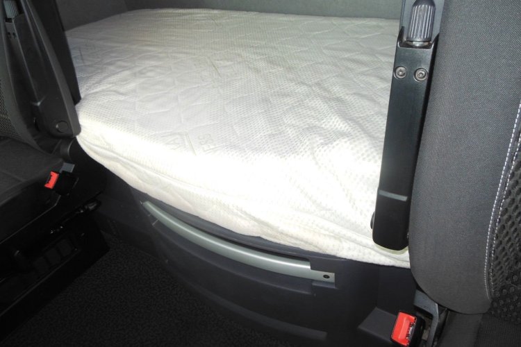 RENAULT T520 HIGH, LowDeck