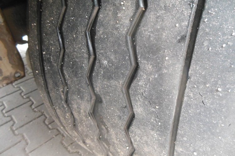 KRONE SD Mega Liner, Zvedací náprava