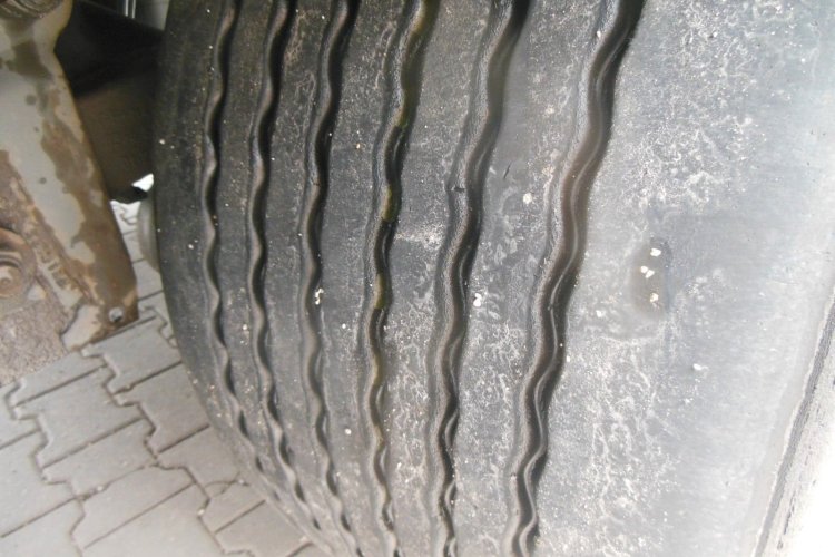 KRONE SD Mega Liner, Zvedací náprava