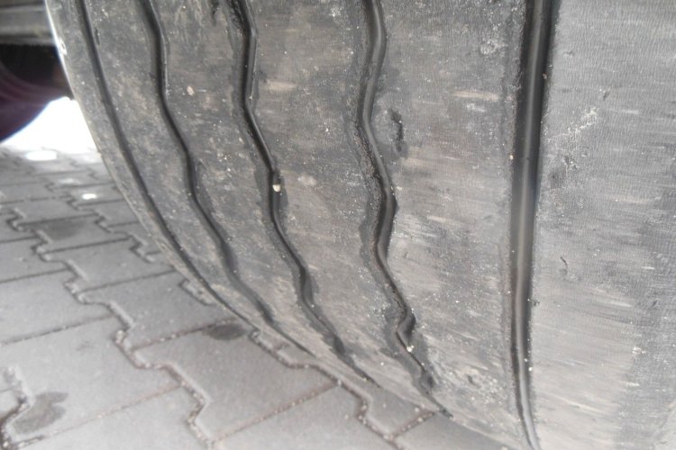 KRONE SD Mega Liner, Zvedací náprava