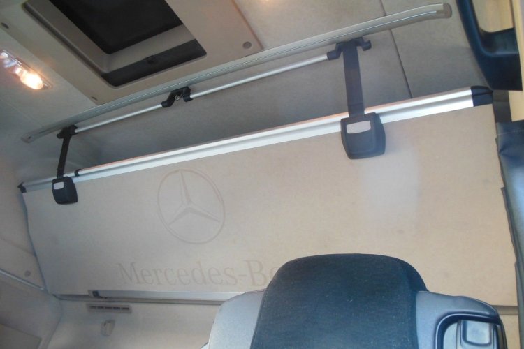 MERCEDES-BENZ 1845 Actros