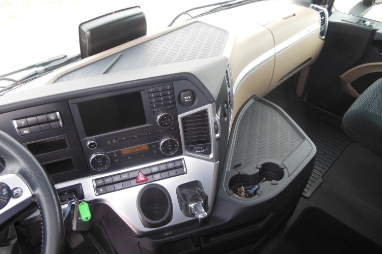 MERCEDES-BENZ Actros 2546, 24 palet! TOP STAV!