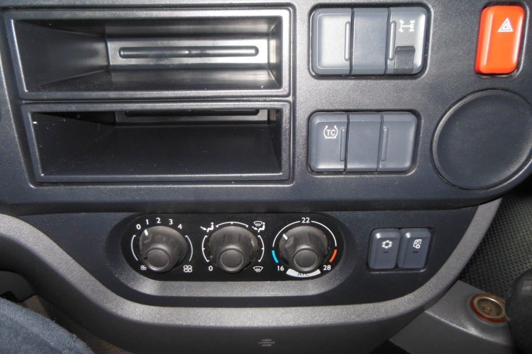 DAF XF 106.510 SSC, MANUÁL, RETARDÉR