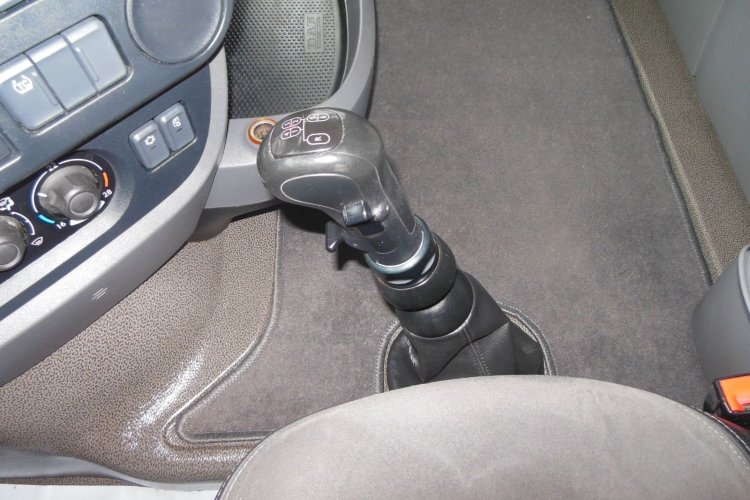 DAF XF 106.510 SSC, MANUÁL, RETARDÉR