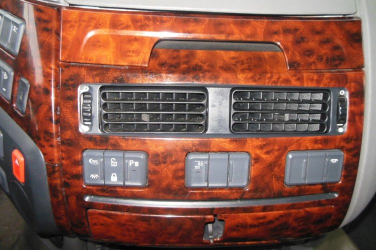 DAF XF 106.510 SSC, MANUÁL, RETARDÉR