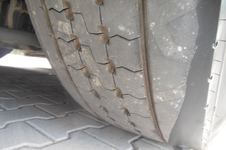 SCANIA R520, V8, TOP STAV!!