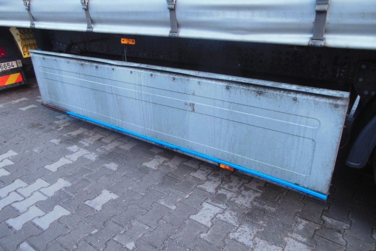 Schmitz SCB, Paletový koš, Zvedačka návěs pro nákladní