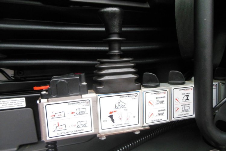 SCANIA R580, 8x4, Sklápěč S2, Palfinger PK19