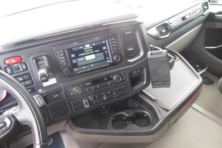 SCANIA R580, 8x4, Sklápěč S2, Palfinger PK19