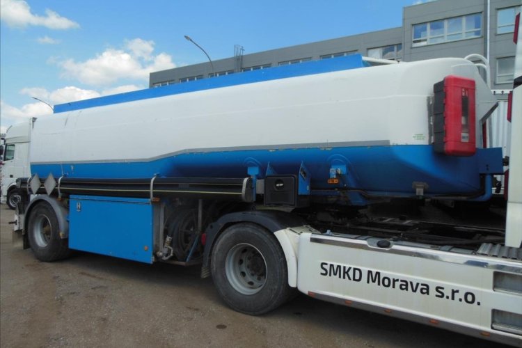 Willig-Haller, 24.589 l, 4 komory návěs pro nákladní přepravu