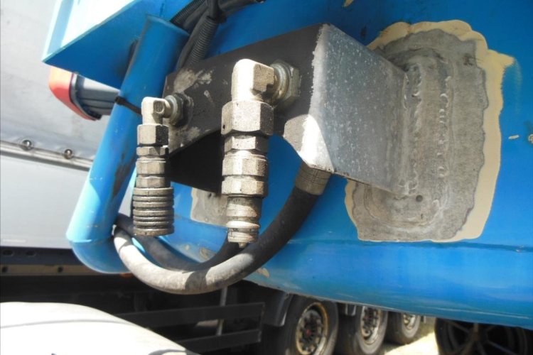 Willig-Haller, 24.589 l, 4 komory návěs pro nákladní přepravu