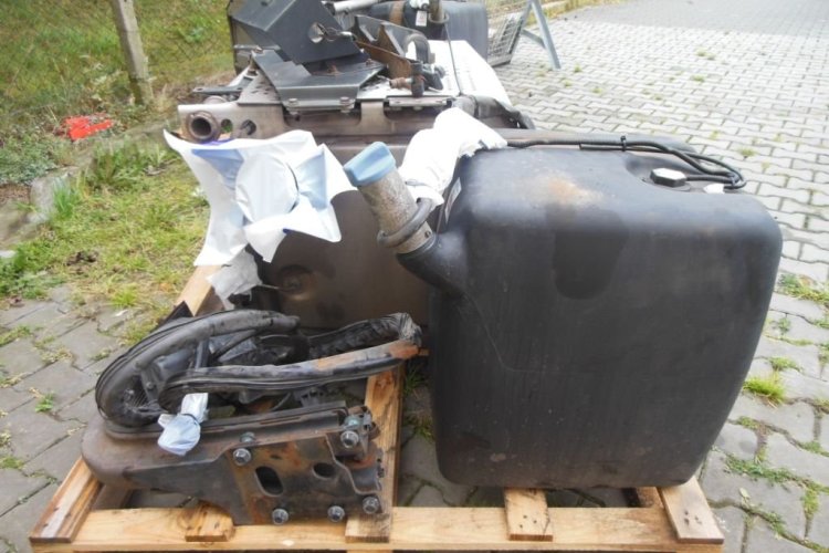 Mercedes-Benz 12 Actros 1844, 9 kompletních sad