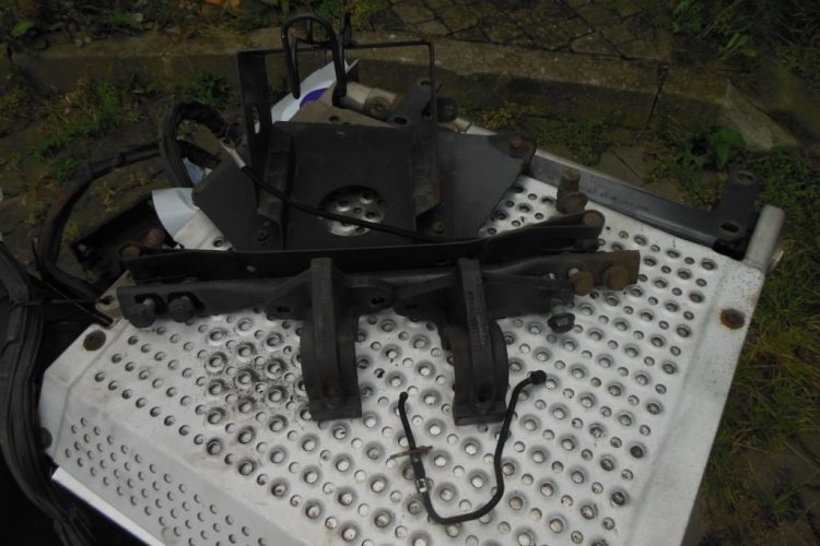 Mercedes-Benz 12 Actros 1844, 9 kompletních sad