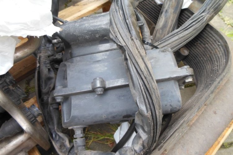 Mercedes-Benz 12 Actros 1844, 9 kompletních sad