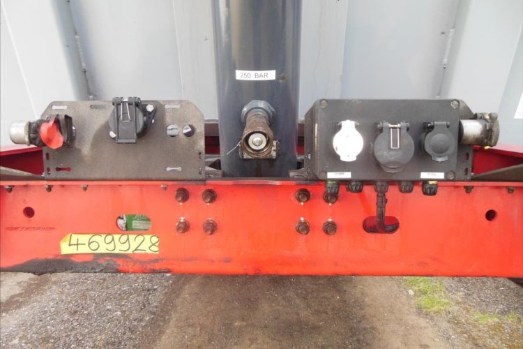 Schwarzmüller KIS 3/E, SAF, 49m3, Nápravy 9t