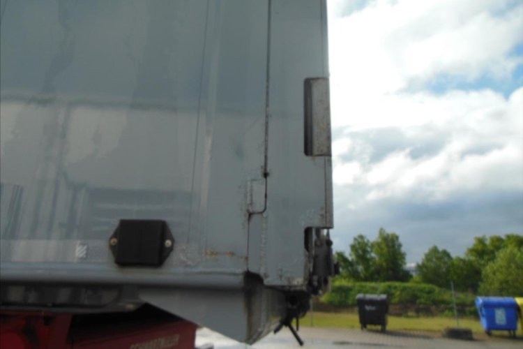 Schwarzmüller KIS 3/E, SAF, 49m3, Nápravy 9t