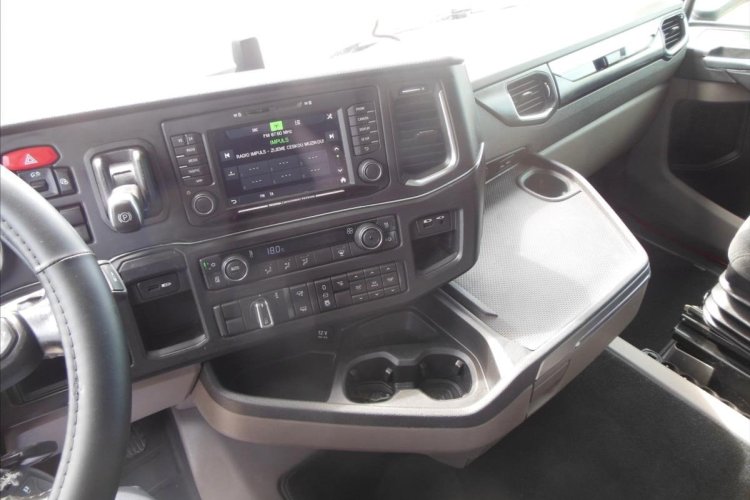 SCANIA R450, LowDeck, Retarder, Nezávislá klima