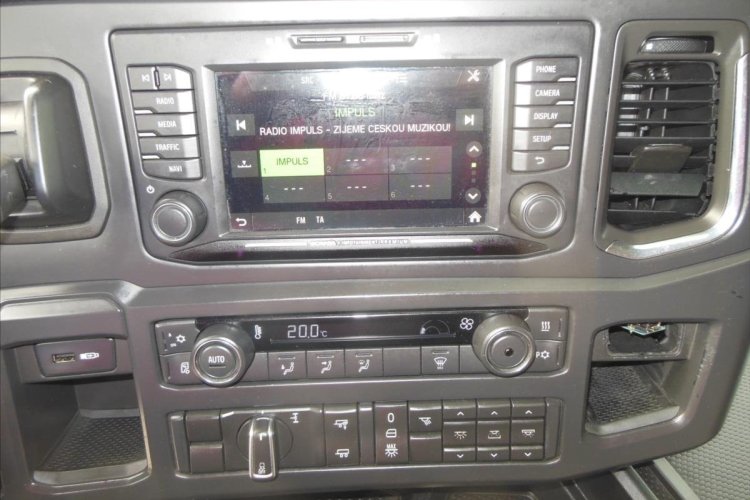 SCANIA R450 LowDeck, Retarder, Nezávislá klima