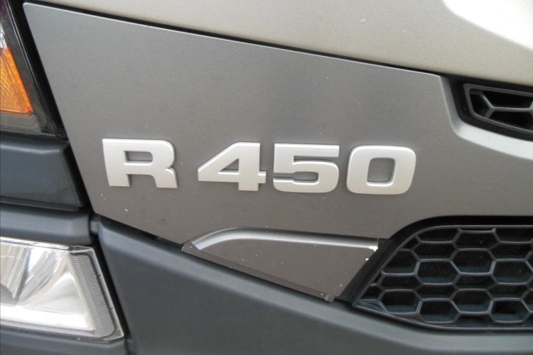 SCANIA R450 LowDeck, Retarder, Nezávislá klima