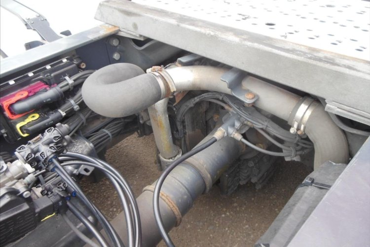 SCANIA R450 LowDeck, Retarder, Nezávislá klima