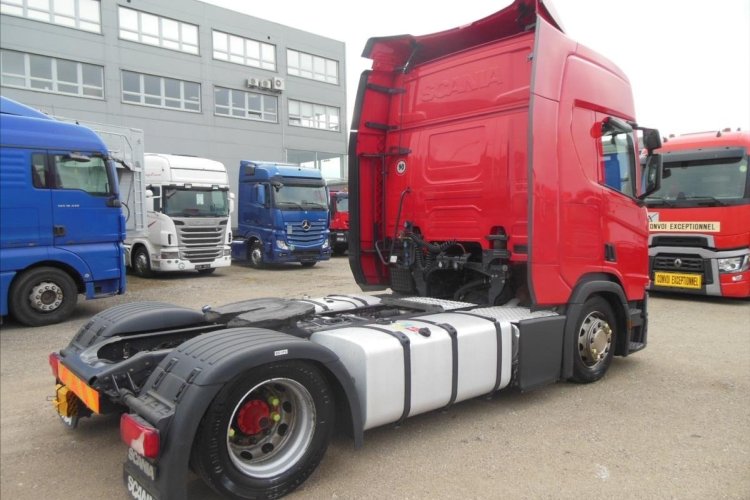 SCANIA R450 LowDeck, Retarder, Nezávislá klima