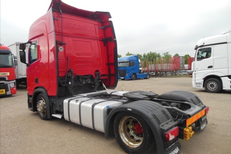 SCANIA R450 LowDeck, Retarder, Nezávislá klima