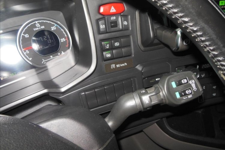 SCANIA R410,Standart,Retarder,Nezávislá klima