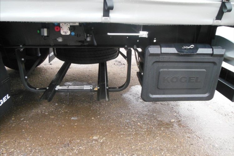 KÖGEL SN 24, SAF, Zvedací náprava návěs pro nákladní