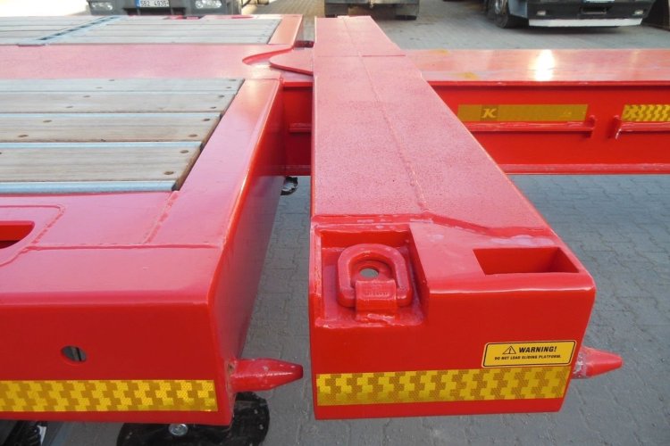 Kässbohrer K.SPA M 3, MEGA-PLATO-TELESKOP