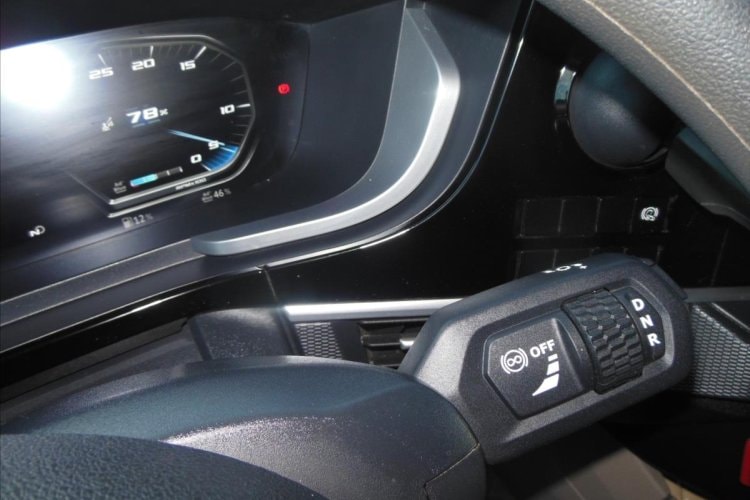 DAF XG 480, Hydraulika, Nezávislá klima