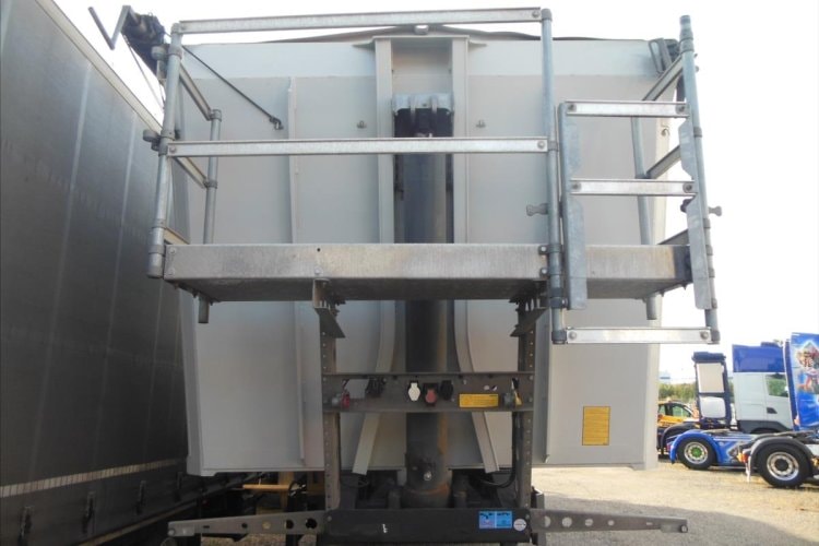 Schmitz SKI 24, 51m3, Nápravy 9t