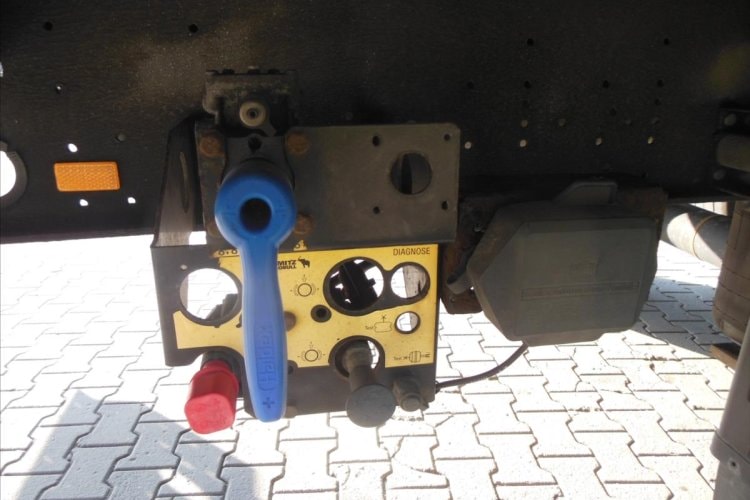 Schmitz SK0 24, Dvoupatro