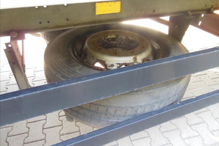 Schmitz SK0 24, Dvoupatro