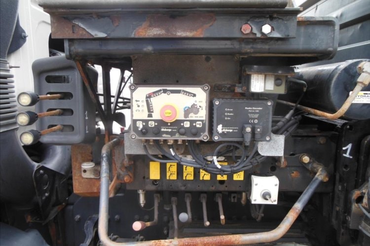 Volvo FM 410, 6x2, sklápěč S3, Hiab 211