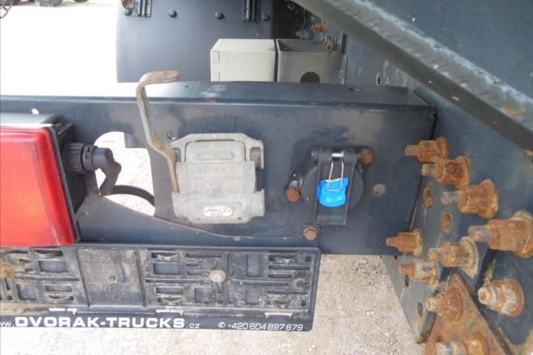 Volvo FM 410, 6x2, sklápěč S3, Hiab 211