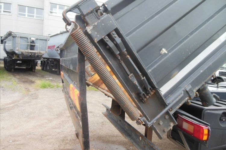 Volvo FM 410, 6x2, sklápěč S3, Hiab 211