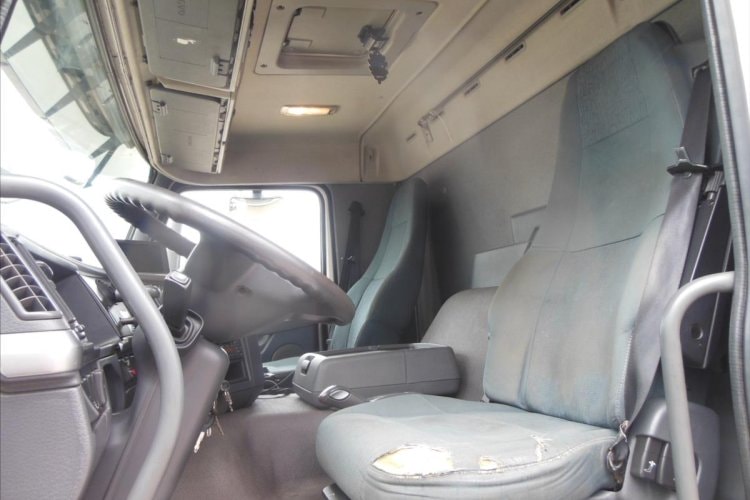 Volvo FM 410, 6x2, sklápěč S3, Hiab 211