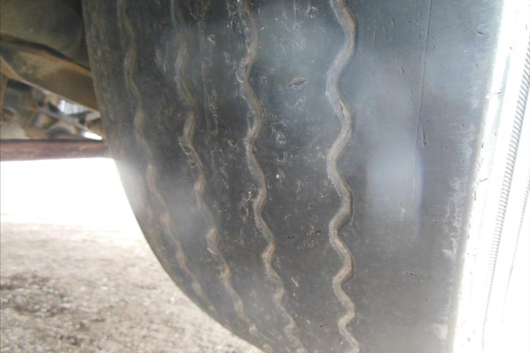 Volvo FM 410, 6x2, sklápěč S3, Hiab 211