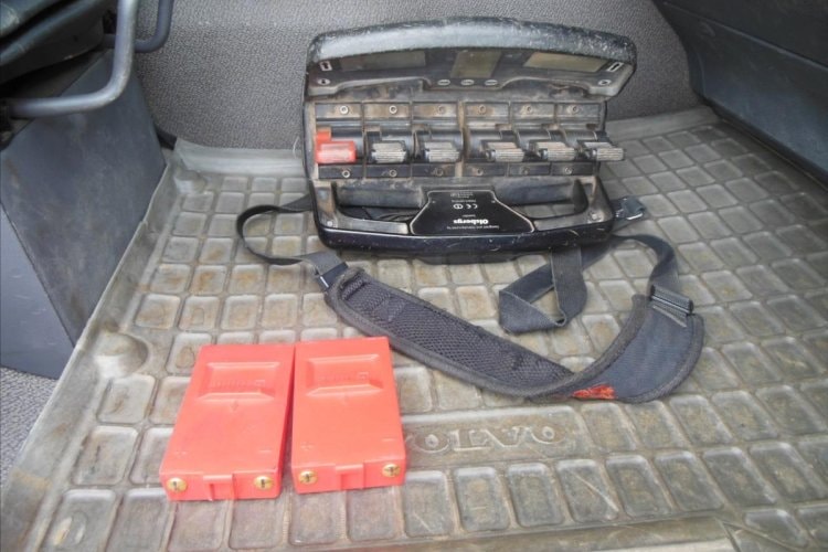 Volvo FM 410, 6x2, sklápěč S3, Hiab 211