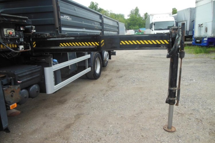 Volvo FM 410, 6x2, sklápěč S3, Hiab 211