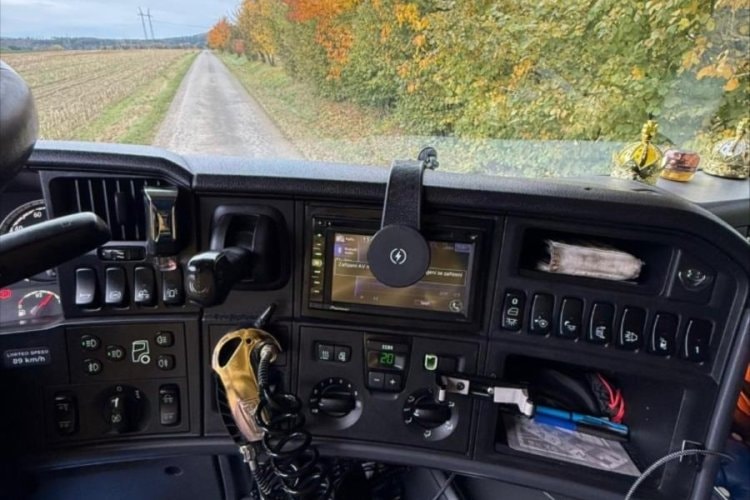 Scania R500, V8, 6x2, Retarder, Nezávislá klima