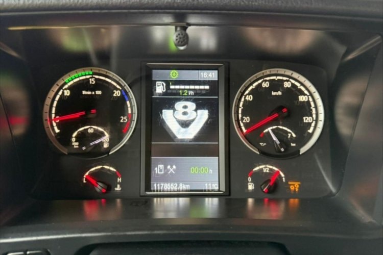 Scania R500, V8, 6x2, Retarder, Nezávislá klima