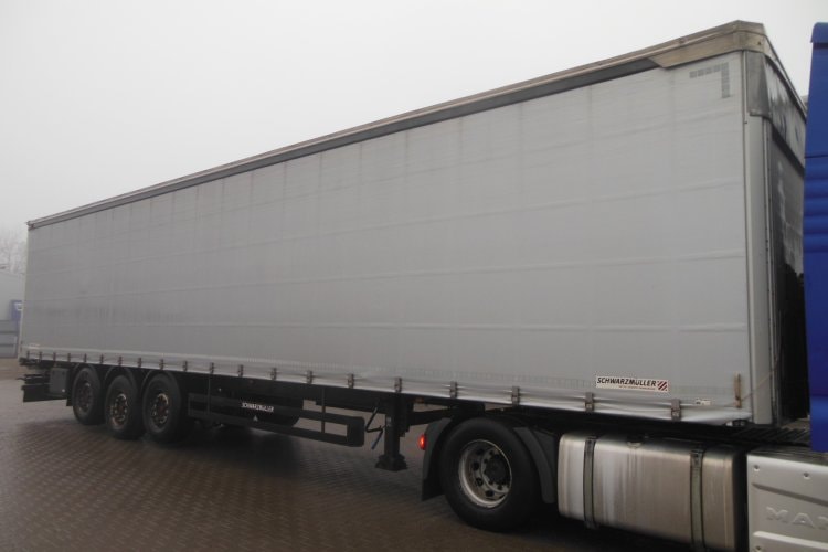 Schwarzmüller SPA 3/E, SAF, 2x zvedací náprava