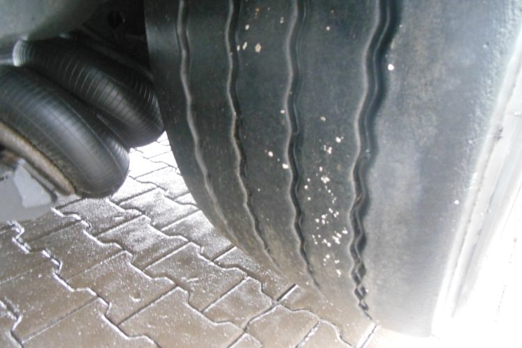 Schwarzmüller SPA 3/E, SAF, 2x zvedací náprava