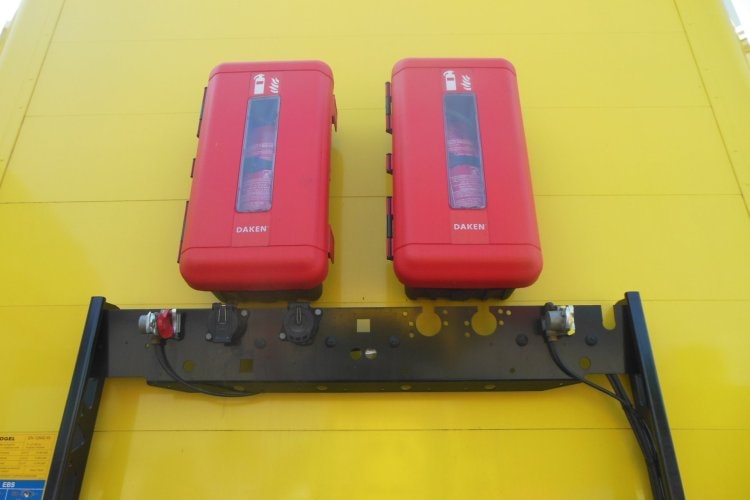 Kögel SN24, ADR, Bočnice, Přizvedávání stropu