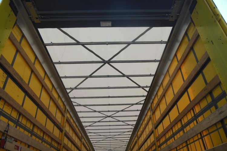 Kögel SN24, ADR, Bočnice, Přizvedávání stropu