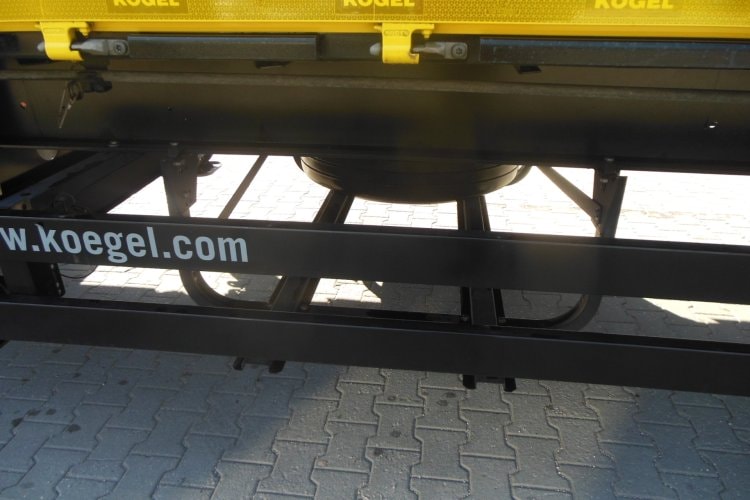 Kögel SN24, ADR, Bočnice, Přizvedávání stropu